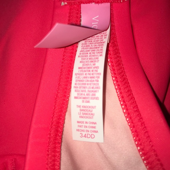 Victoria's Secret - Picture 6 of 6